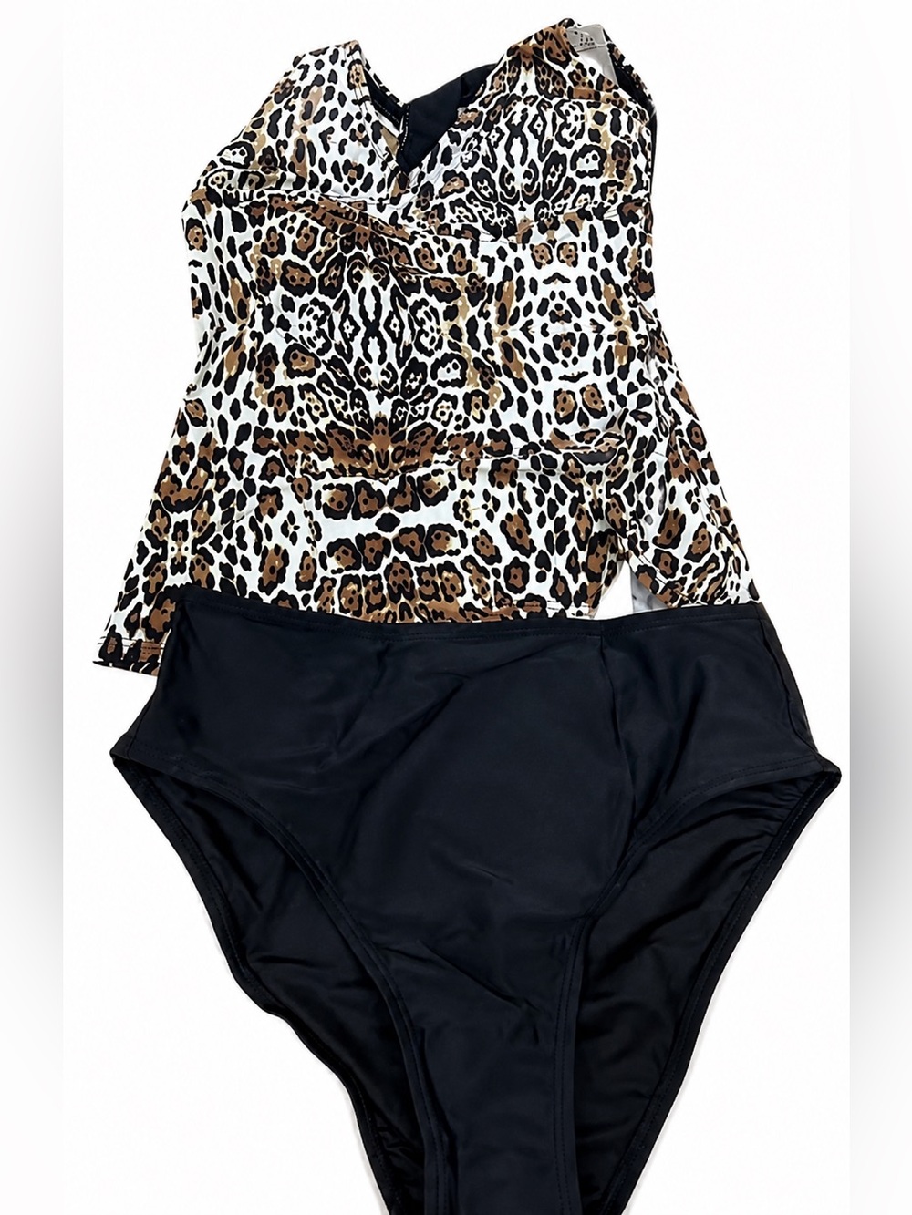 Womens Size Small Leopard Cheetah Print Tankini Top with Black Bottoms Bikini